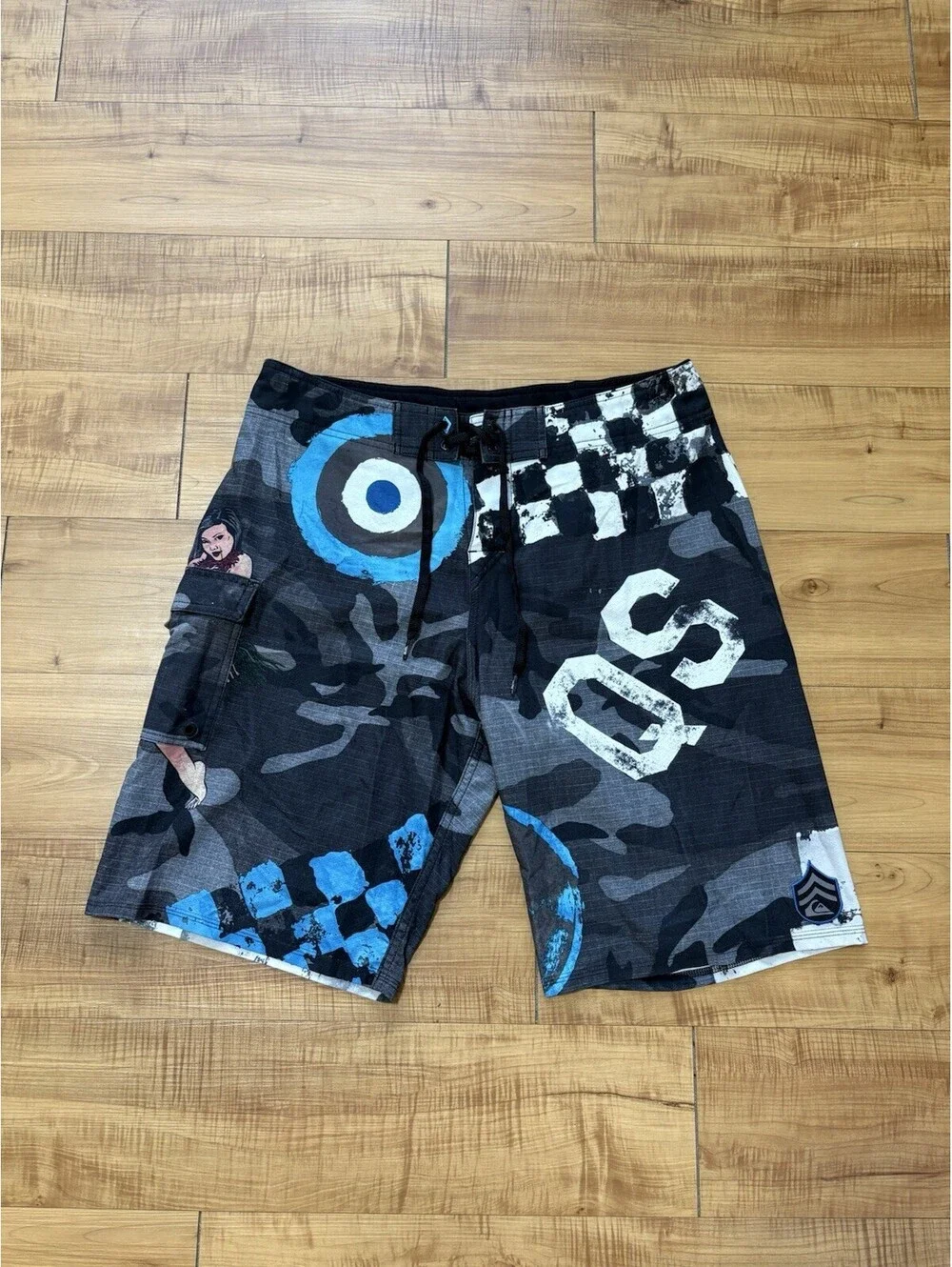 Quiksilver Mens Size 34 Y3K USAF WW2 Bomber P-52 Print Black Camo Board Shorts